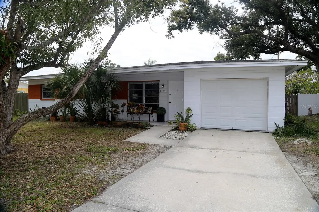 4716 W Alline Avenue Tampa FL 33611