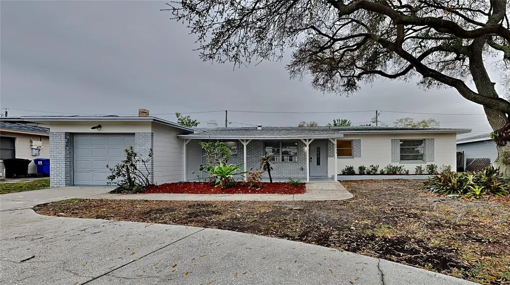 6033 23rd Avenue N St Petersburg FL 33710