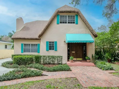 803 S Woodlyn Drive Tampa FL 33609