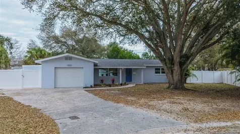 2133 Country Club Court N St Petersburg FL 33710