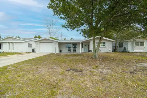 10904 Queens Road Port Richey FL 34668