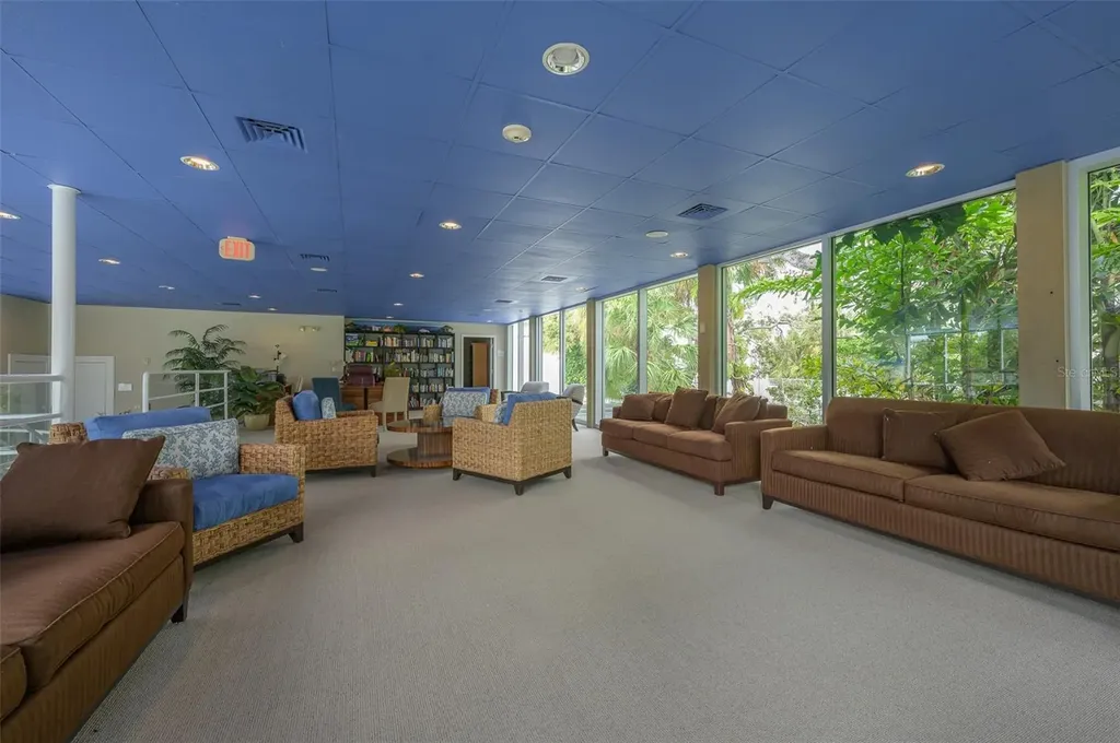 1660 Summerhouse Lane Sarasota FL 34242