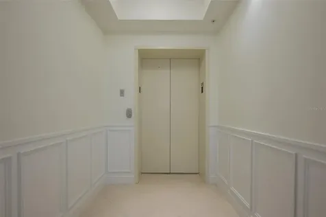 1660 Summerhouse Lane Sarasota FL 34242