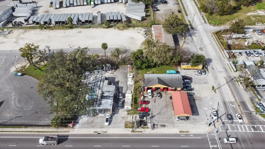 3550 N 40th Street Tampa FL 33605