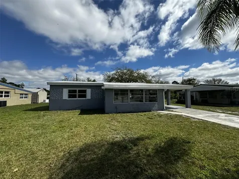 403 Walter Avenue Frostproof FL 33843