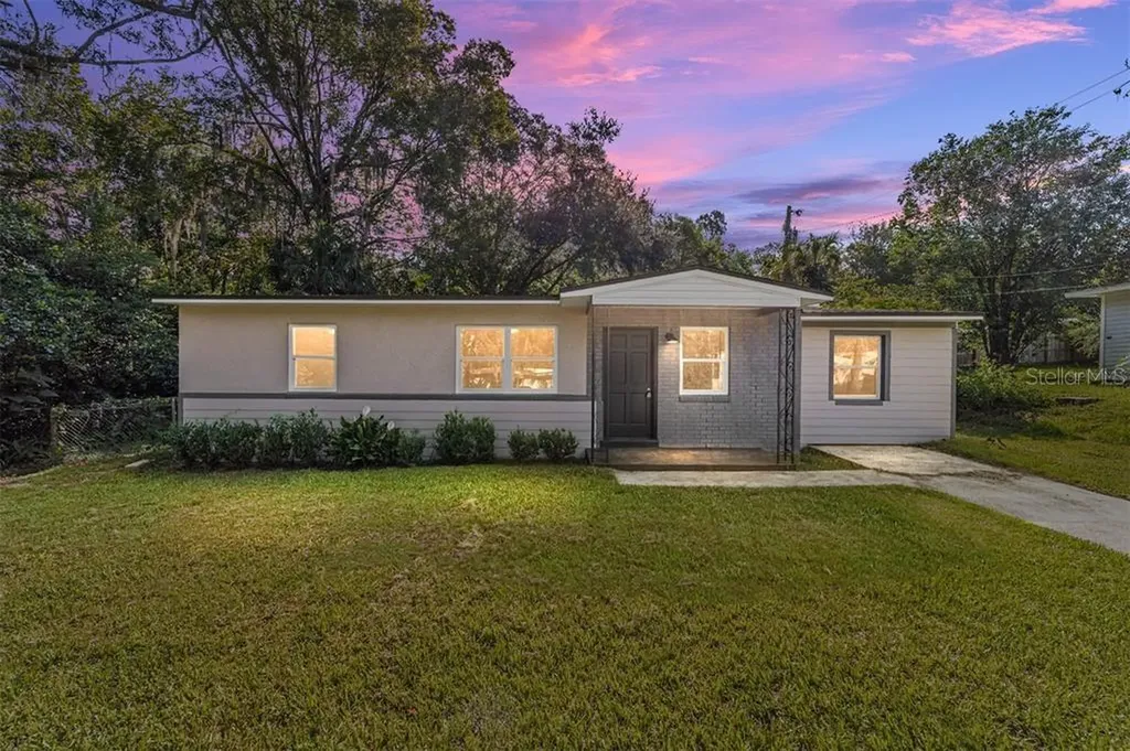 217 NE 37th Court Ocala FL 34470