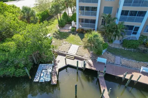 1960 Oregon Trail Englewood FL 34224