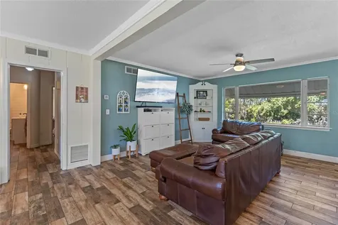585 Old Mount Dora Road Eustis FL 32726