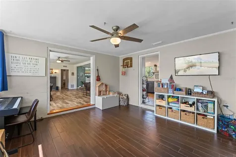 585 Old Mount Dora Road Eustis FL 32726