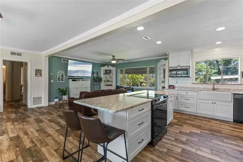 585 Old Mount Dora Road Eustis FL 32726