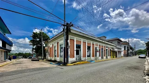 58 Muñoz Rivera Esq Corchado Juncos PR 00777