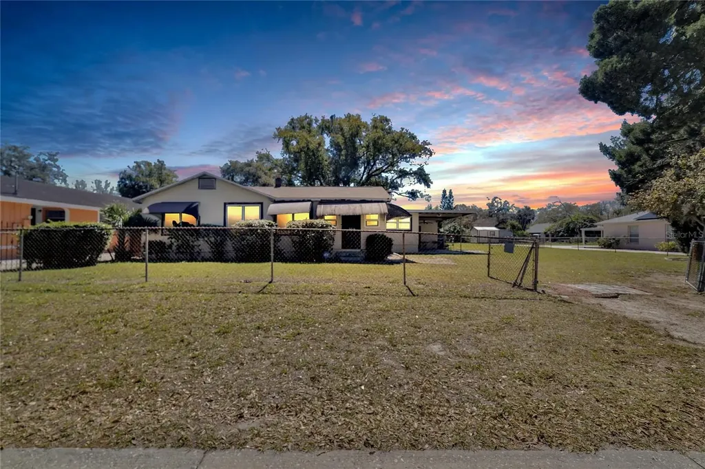 3019 E Powhatan Avenue Tampa FL 33610