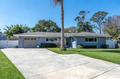 10048 Nassau Court Seminole FL 33776