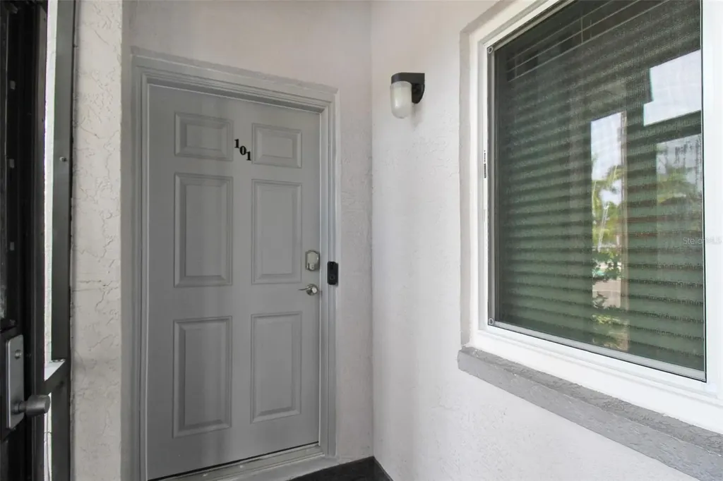 2124 N Tamiami Trail Sarasota FL 34234