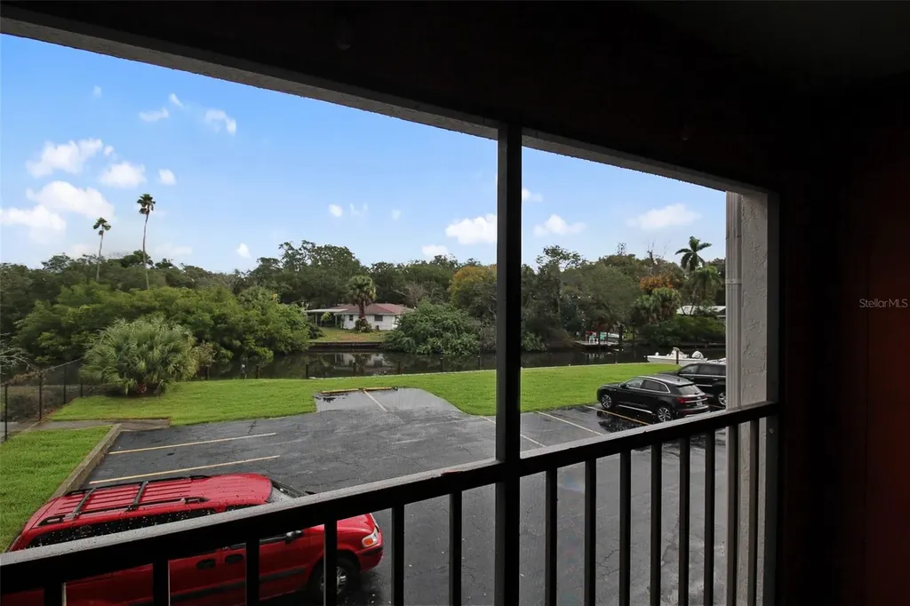 2124 N Tamiami Trail Sarasota FL 34234