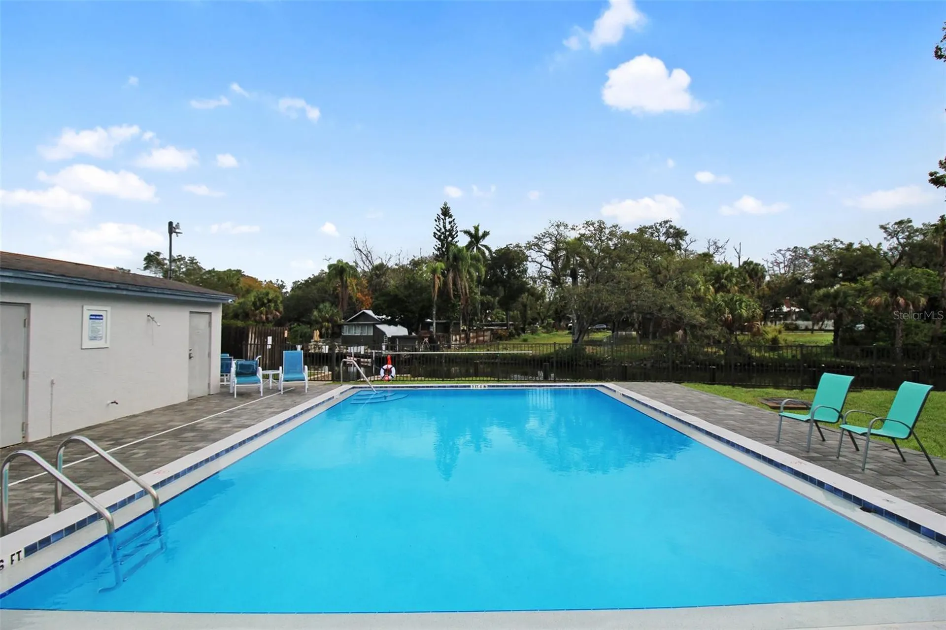 2124 N Tamiami Trail Sarasota FL 34234