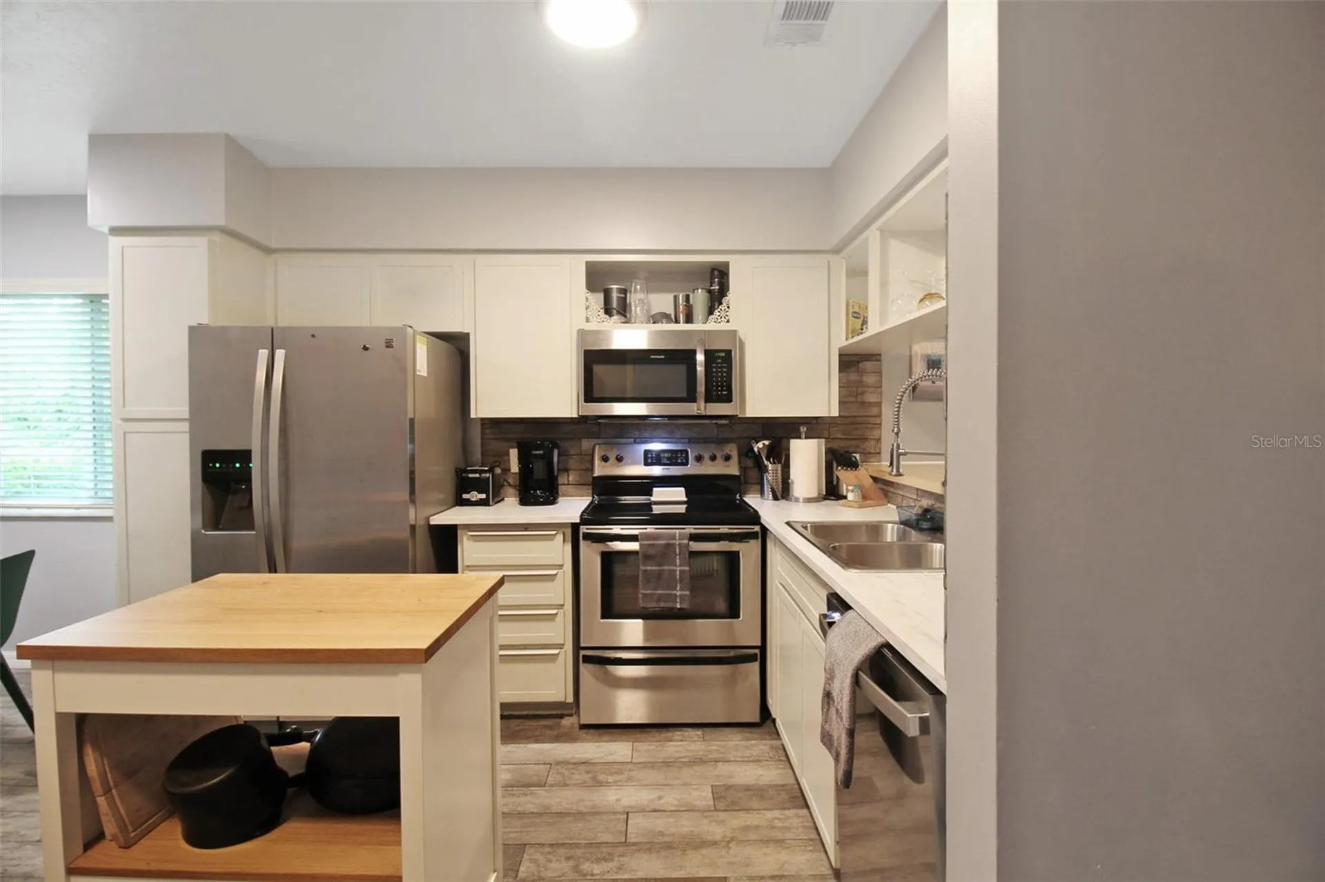 2124 N Tamiami Trail Sarasota FL 34234
