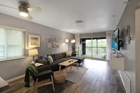 2124 N Tamiami Trail Sarasota FL 34234