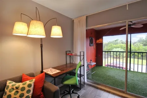 2124 N Tamiami Trail Sarasota FL 34234