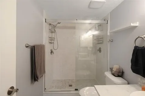 2124 N Tamiami Trail Sarasota FL 34234
