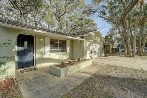 5729 72nd Street N St Petersburg FL 33709