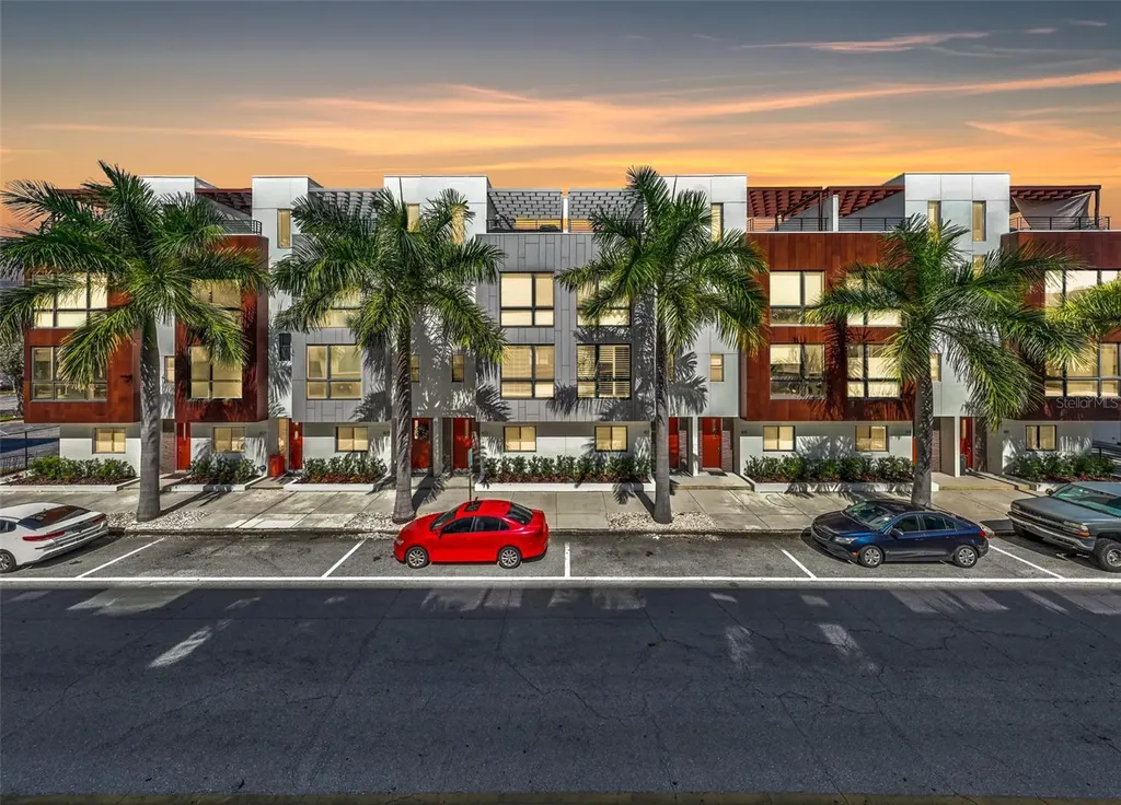 827 Arlington Avenue N St Petersburg FL 33701