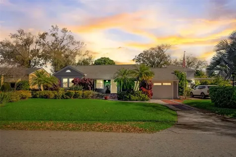 919 W Candlewood Avenue Tampa FL 33603
