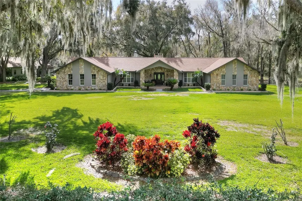 3711 E Trapnell Road Plant City FL 33566