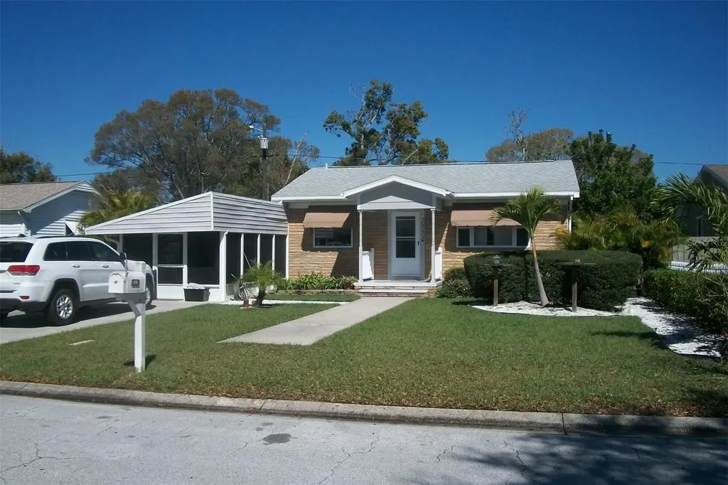 2551 57th Avenue N St Petersburg FL 33714
