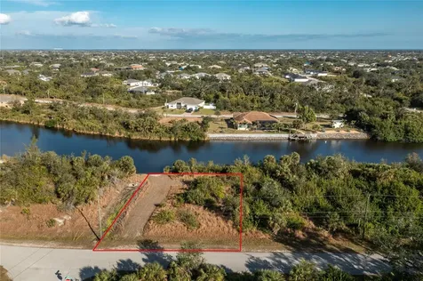 10136 Cocoa Beach Street Port Charlotte FL 33981