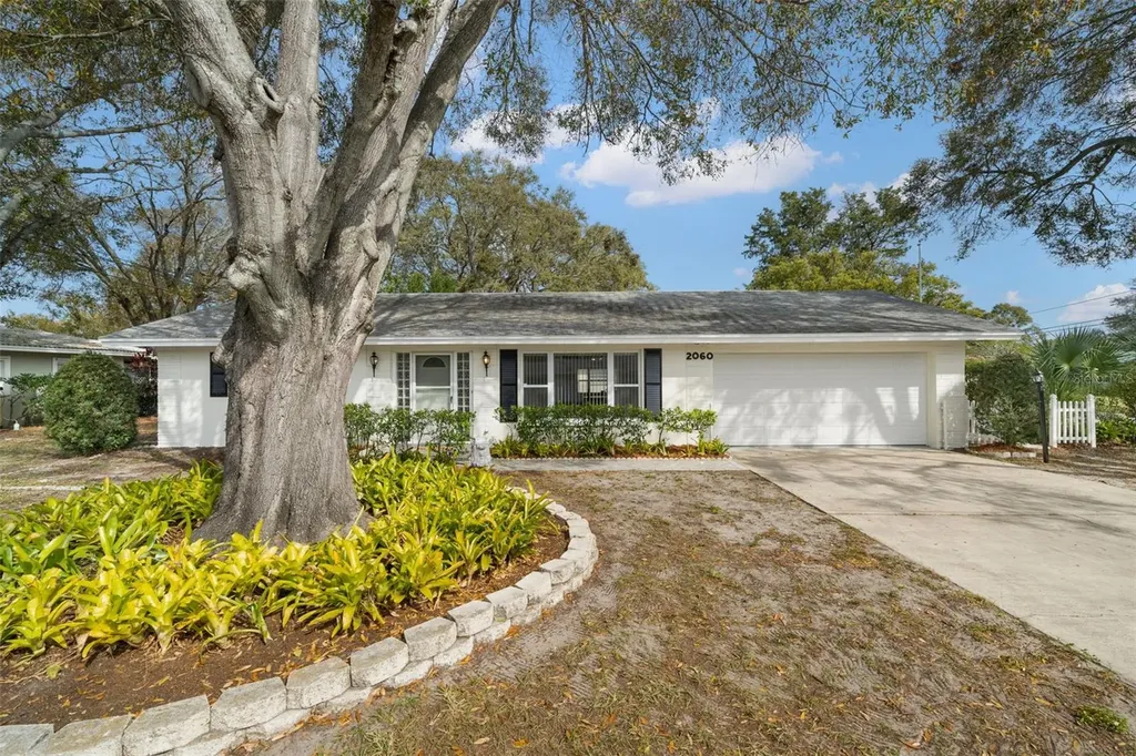 2060 Rainbow Drive Clearwater FL 33765