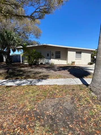 6505 Los Altos Way Tampa FL 33634