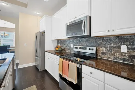 906 Molly Circle Sarasota FL 34232