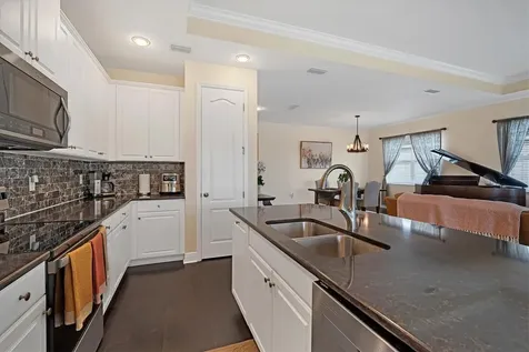 906 Molly Circle Sarasota FL 34232