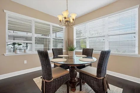 906 Molly Circle Sarasota FL 34232