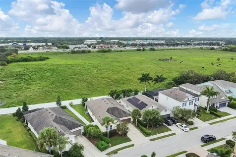 906 Molly Circle Sarasota FL 34232