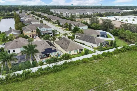 906 Molly Circle Sarasota FL 34232