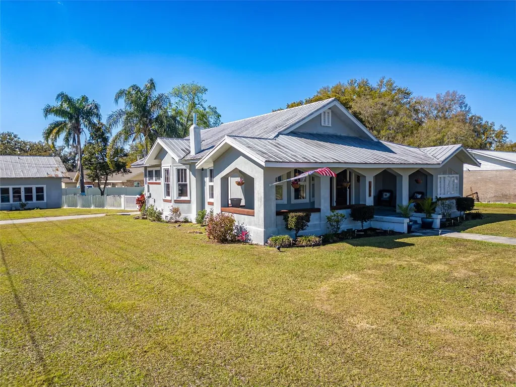301 N Oak Avenue Fort Meade FL 33841