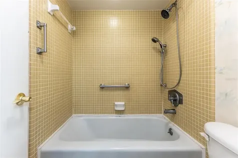 1411 NW 49th Terrace Gainesville FL 32605