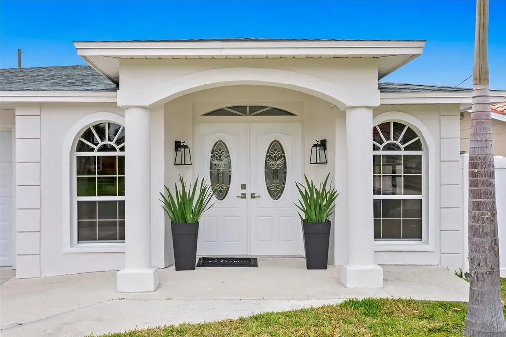 1975 Montana Avenue NE St Petersburg FL 33703