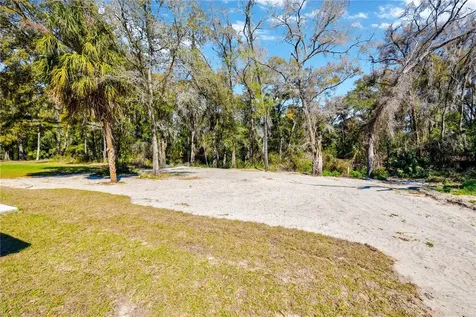 75 N Crestwood Avenue Inverness FL 34453