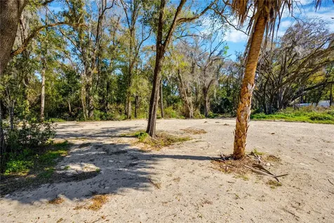 75 N Crestwood Avenue Inverness FL 34453