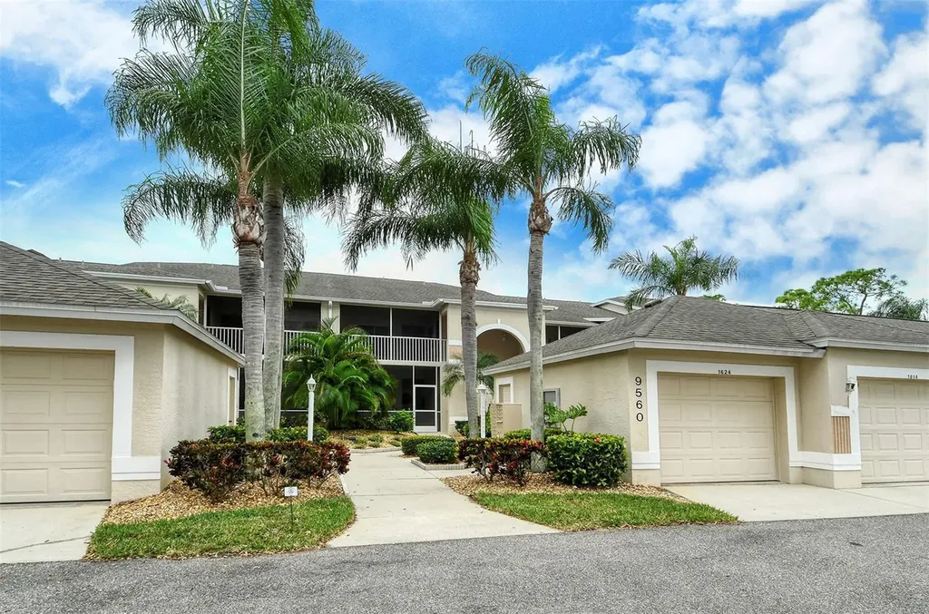 9560 High Gate Drive Sarasota FL 34238