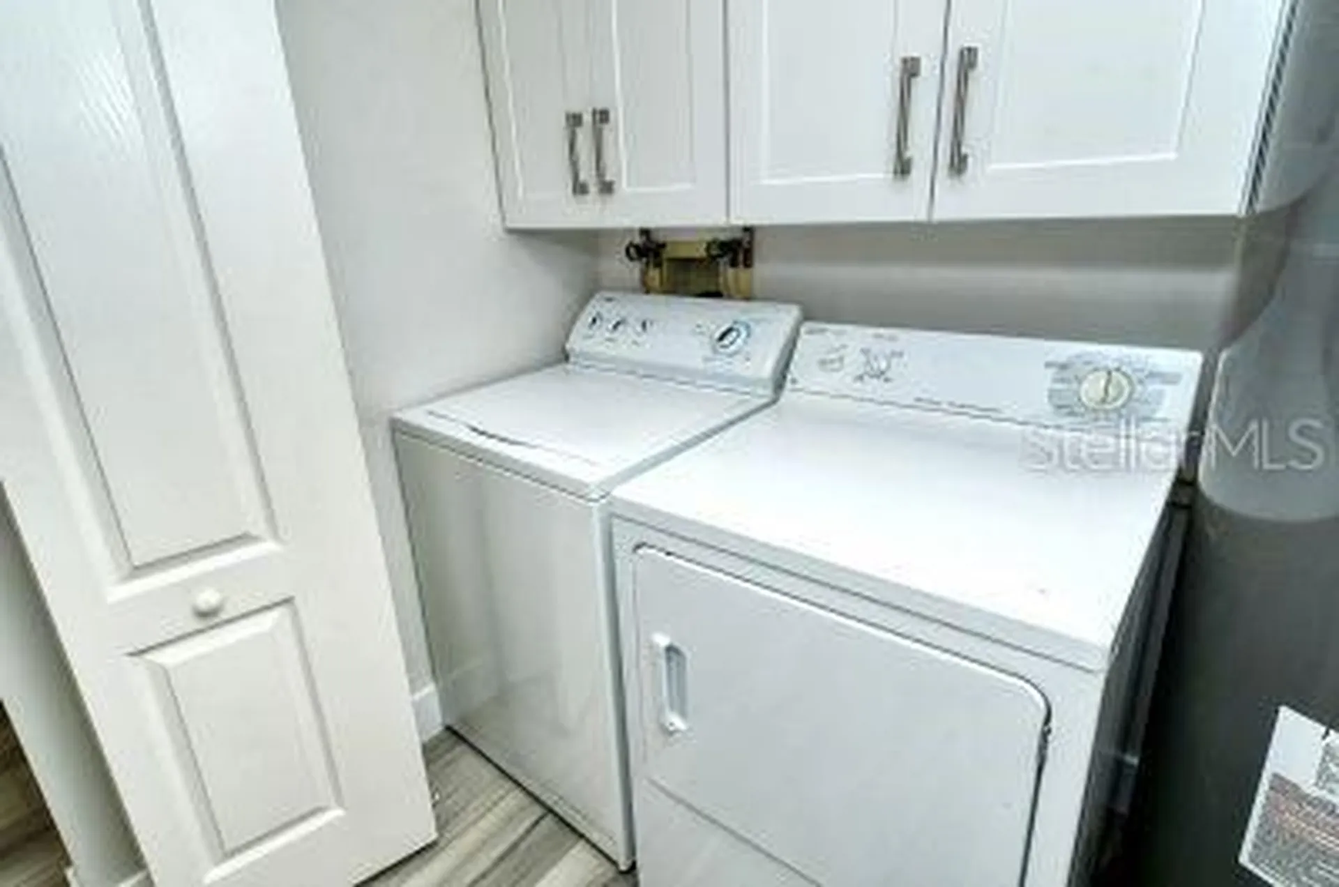 9560 High Gate Drive Sarasota FL 34238