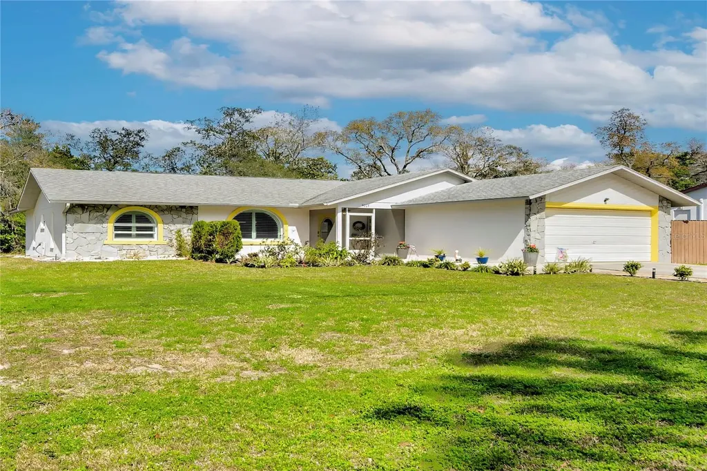9003 Nakoma Way Weeki Wachee FL 34613