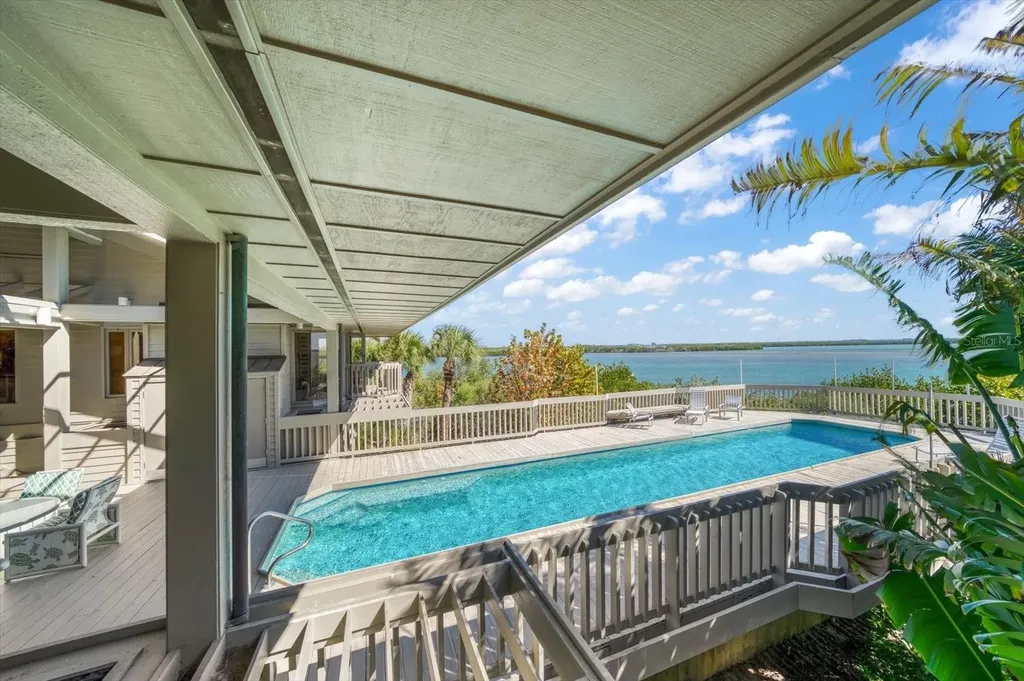 1198 Mandalay Point Clearwater FL 33767