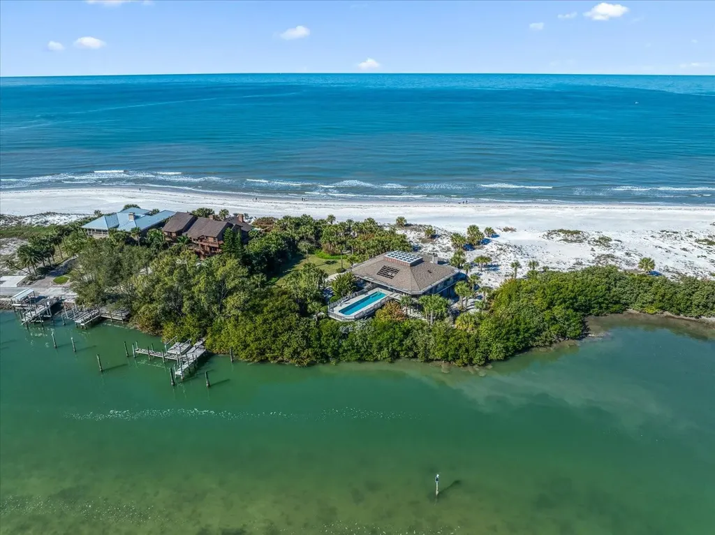 1198 Mandalay Point Clearwater FL 33767