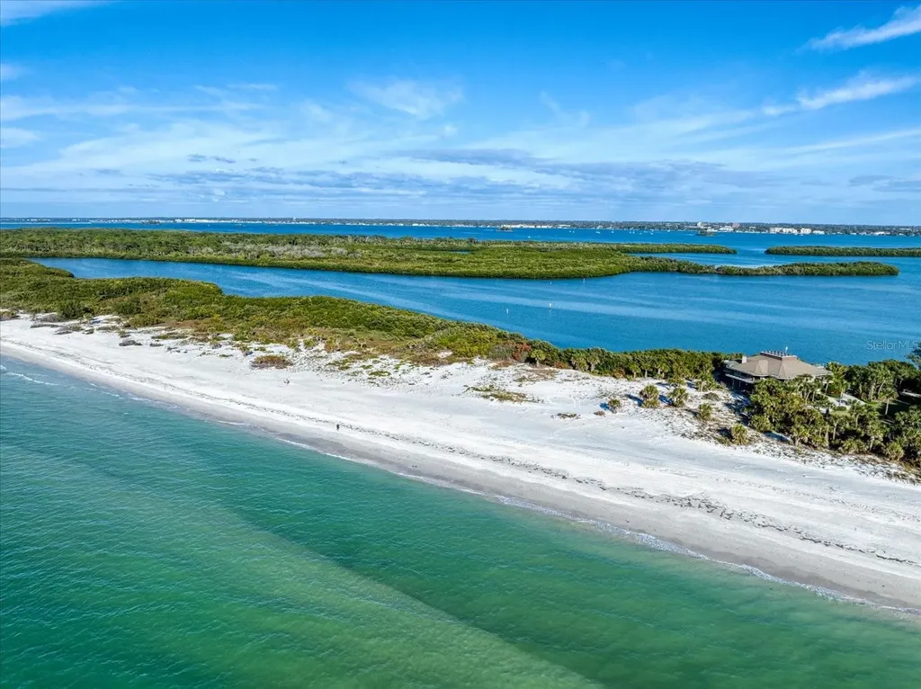 1198 Mandalay Point Clearwater FL 33767