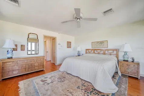 1198 Mandalay Point Clearwater FL 33767