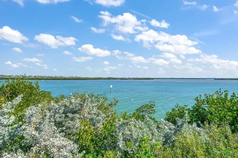 1198 Mandalay Point Clearwater FL 33767